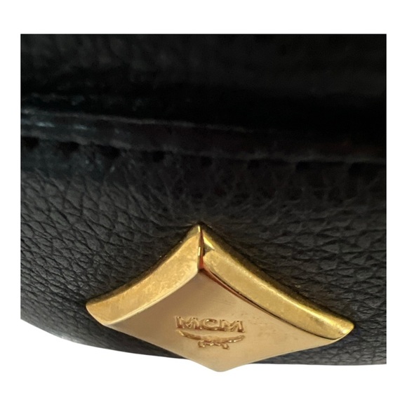 MCM EUC Vintage Drawstring Bucket Bag Black Gold Hardware Leather Crossbody - Picture 16 of 16